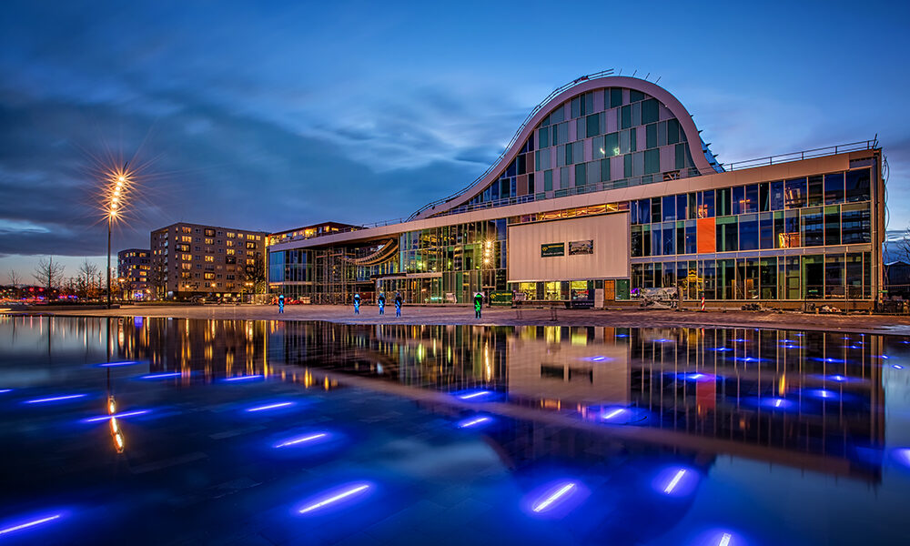 Das Bild zeigt das Atlas Theater in der Gemeinde Emmen