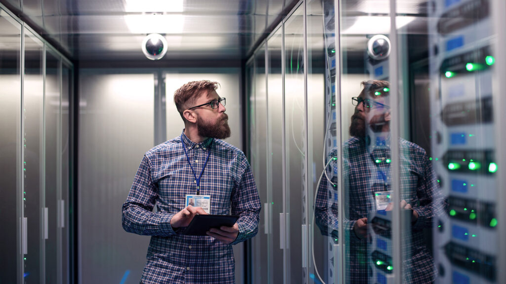 Patch Tuesday – smart strategi for å holde endepunkter og infrastruktur sikkert gjennom hele året. – featured image