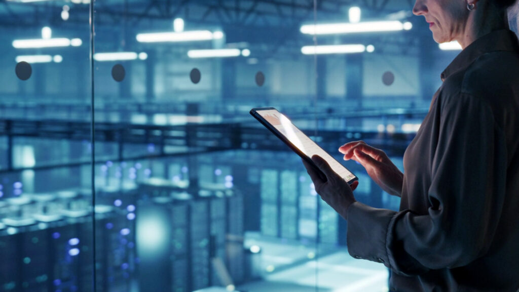 IT-automation mejlkurs Feature - Stock 1058531024